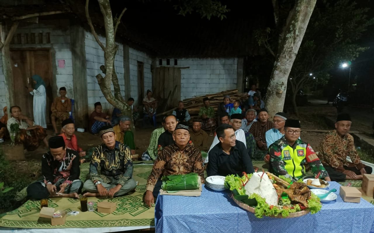 Hormati Adat Istiadat Babinsa Hadiri Acara Syukuran Warga Belanegaranews