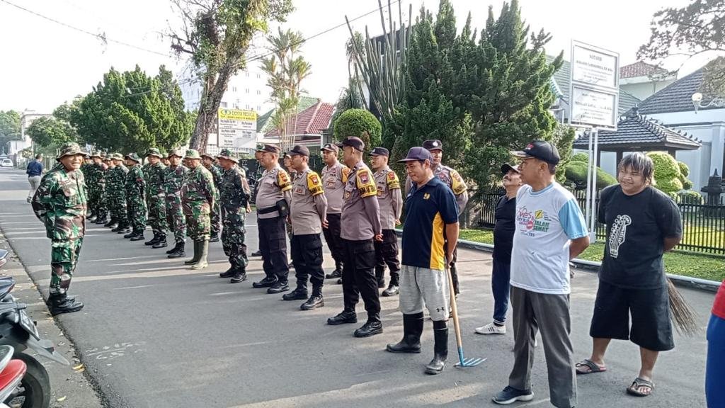 Sinergi Tiga Pilar Banyumas Peduli Kesulitan Dan Kebersihan Lingkungan