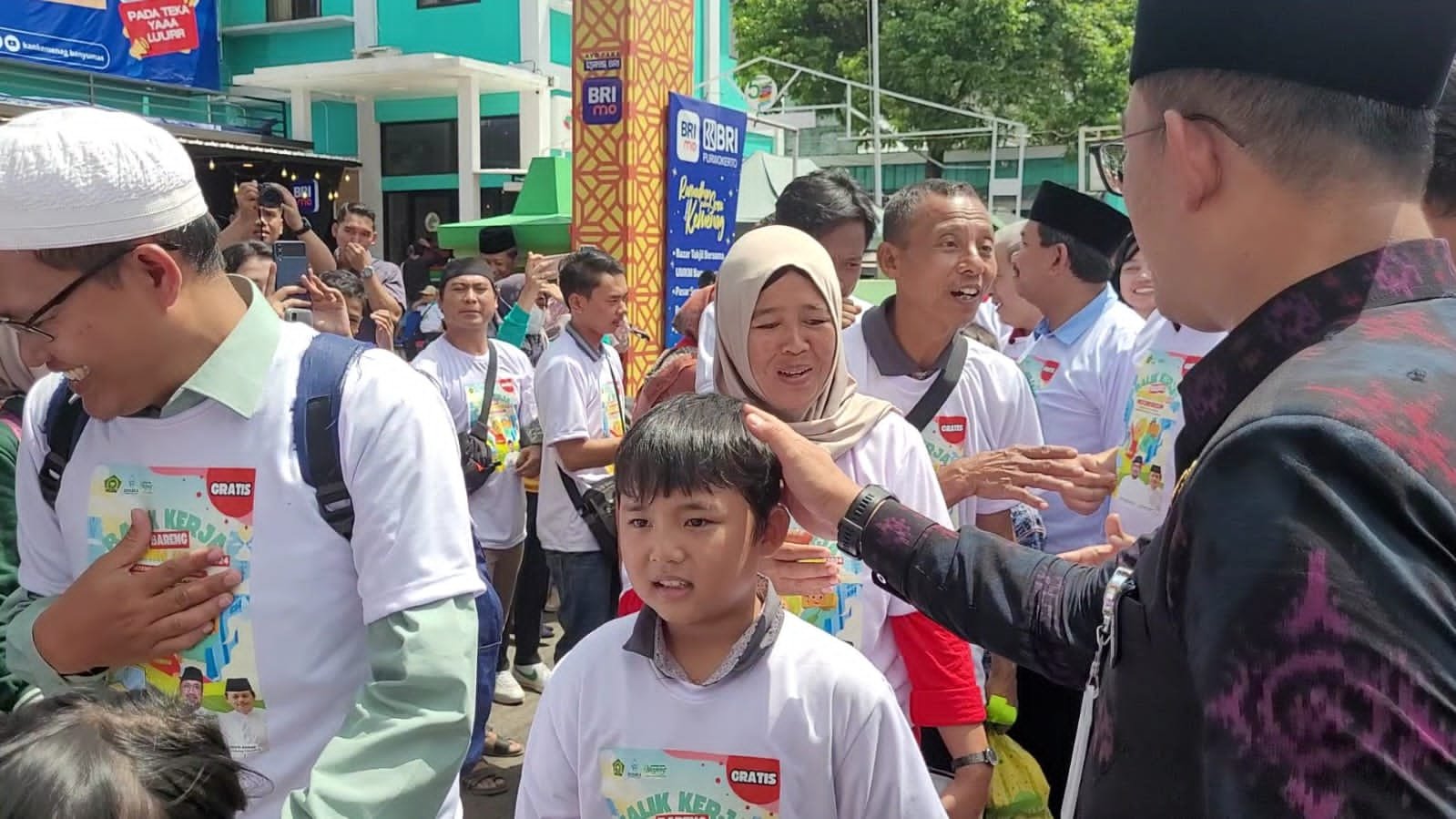 Pj Bupati Lepas Pemudik Asal Banyumas Balik Kerja Ke Jakarta